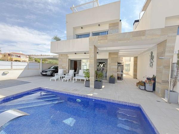 Casa o chalet independiente en Calle Málaga, 16, Blue Lagoon - Galán, San Miguel de Salinas photo 3
