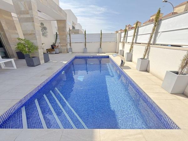 Casa o chalet independiente en Calle Málaga, 16, Blue Lagoon - Galán, San Miguel de Salinas photo 4