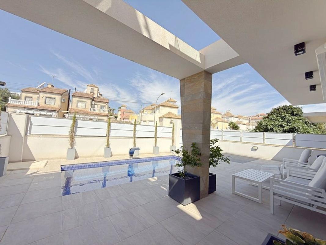 Sale of independent chalet in Casa o chalet independiente en Calle Málaga, 16, Blue Lagoon - Galán, San Miguel de Salinas, San Miguel de Salinas
photo 5