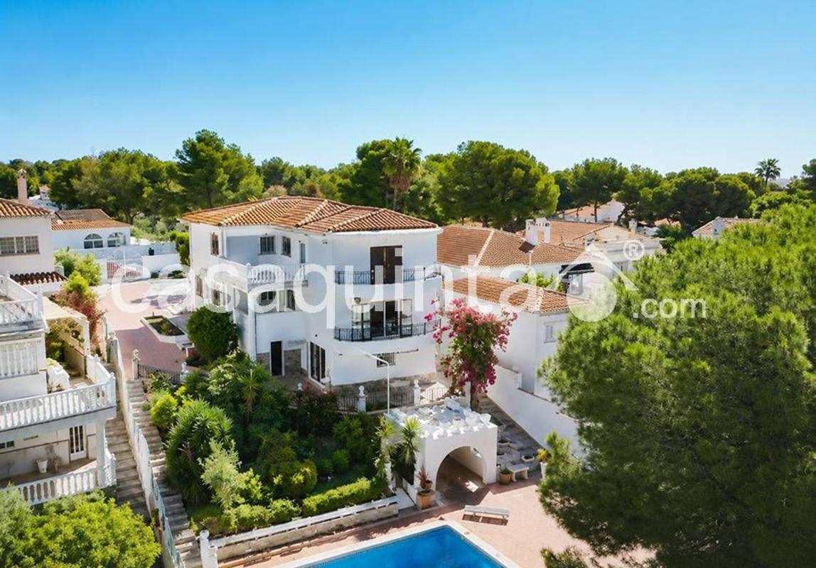 Propiedades en venta y alquiler en España photo 2