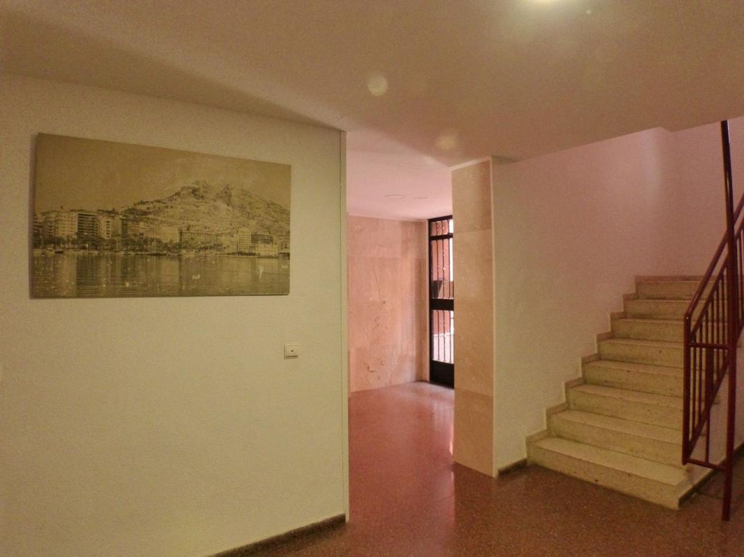 Venta de piso en Piso en Calle Pantaleón Boné, Carolinas Altas, Alicante / Alacant, Alicante / Alacant
 photo 2