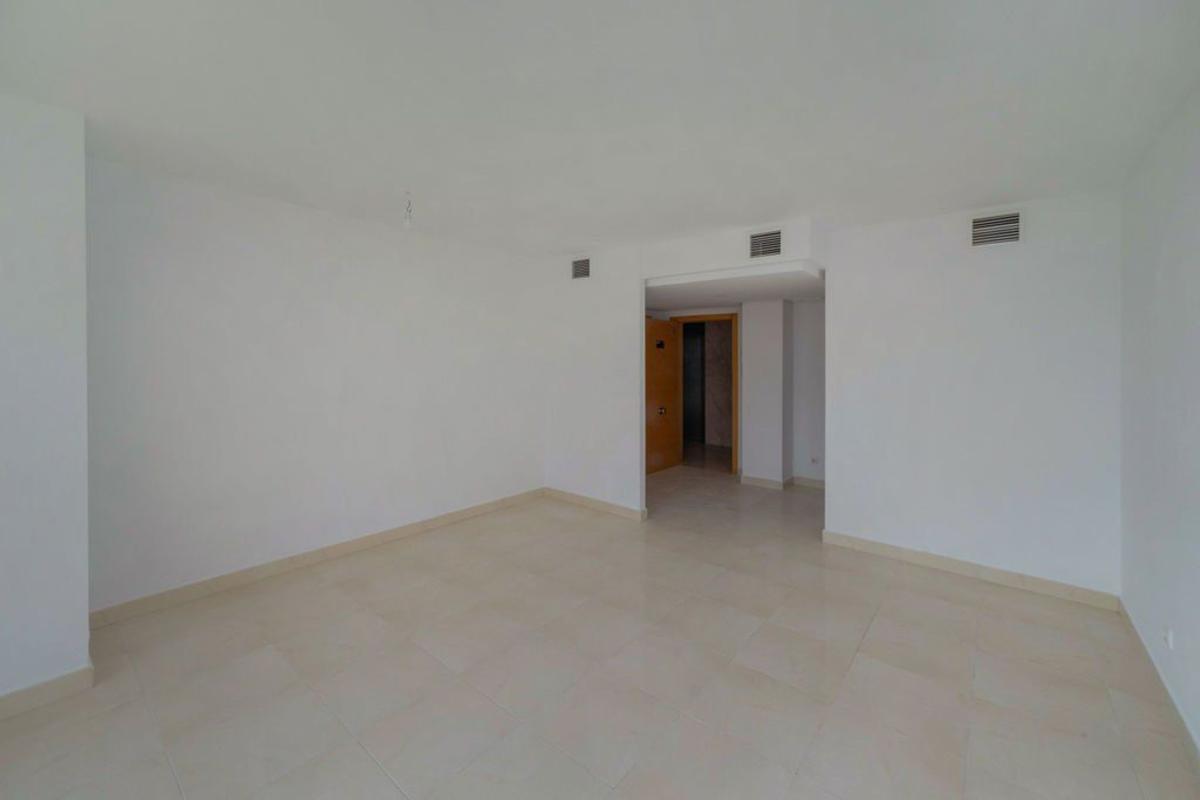 Venta de piso en Piso en Vicente Alexandre, Benisaudet, Alicante / Alacant, Alicante / Alacant
photo 4