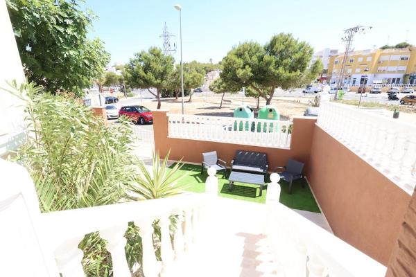 Casa o chalet independiente en Carretera San Miguel de Salinas, Las Filipinas, Orihuela thumbnail 1