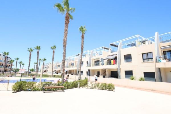 Sale of flat in Piso en Calle Sevilla, Pueblo Latino, Pilar de la Horadada, Pilar de la Horadada
thumbnail 2