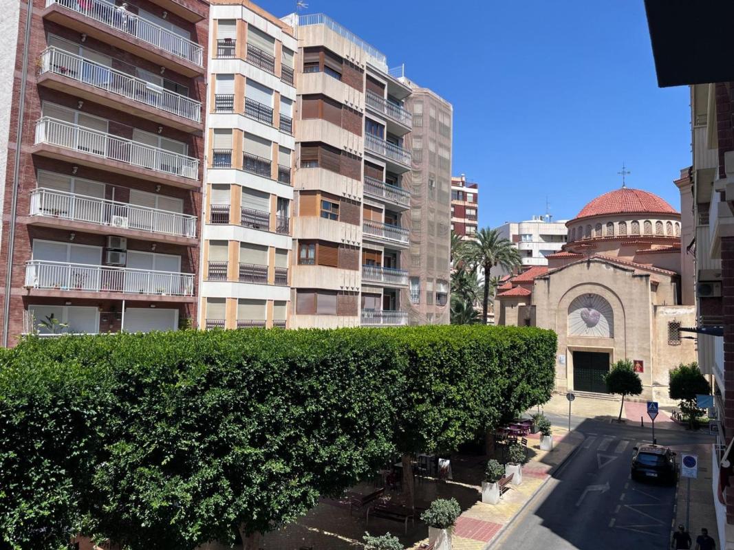 Sprzedaż mieszkania w Piso en Calle Alfredo Llopis, 20, Pont Nou-Corazón de Jesús, Elche / Elx, Elche / Elx
photo 1