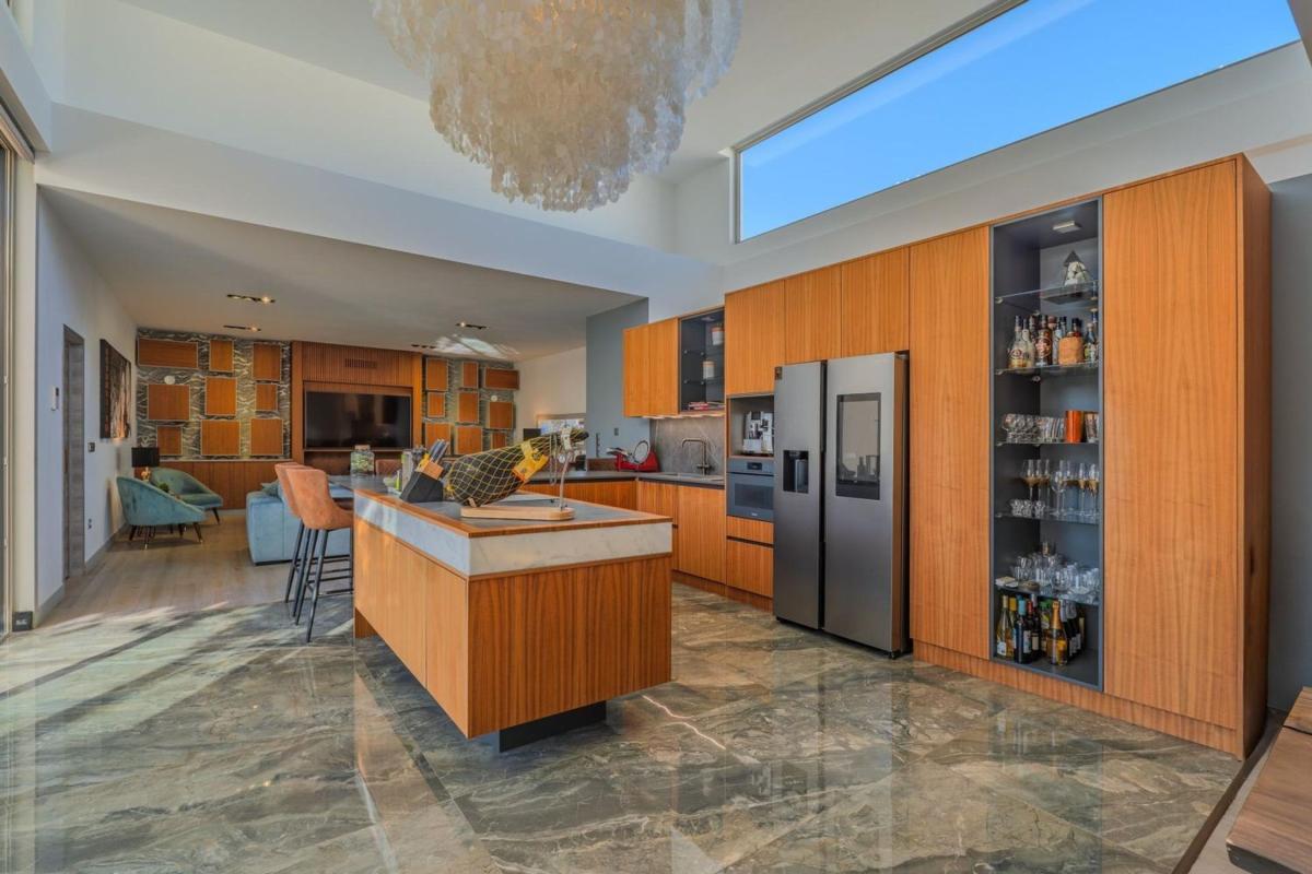 Properties for sale and rent in Spain photo 4