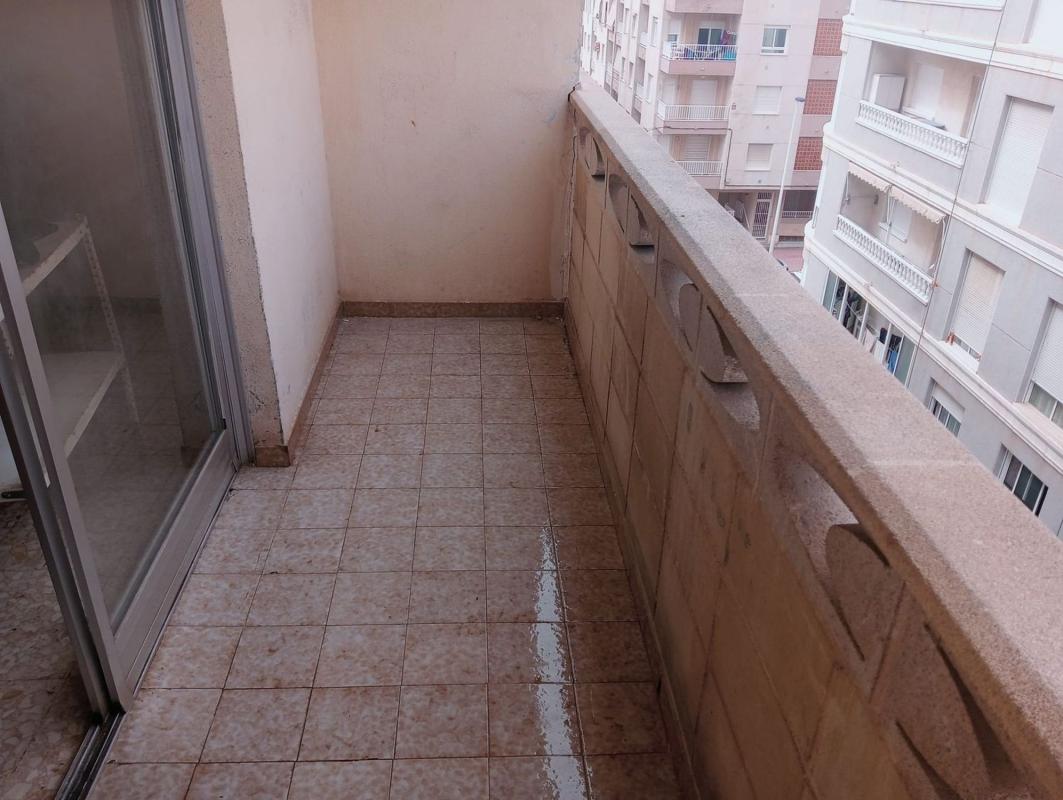 Sale of apartment in Piso en Calle Goleta, Playa del Cura, Torrevieja, Torrevieja
photo 3