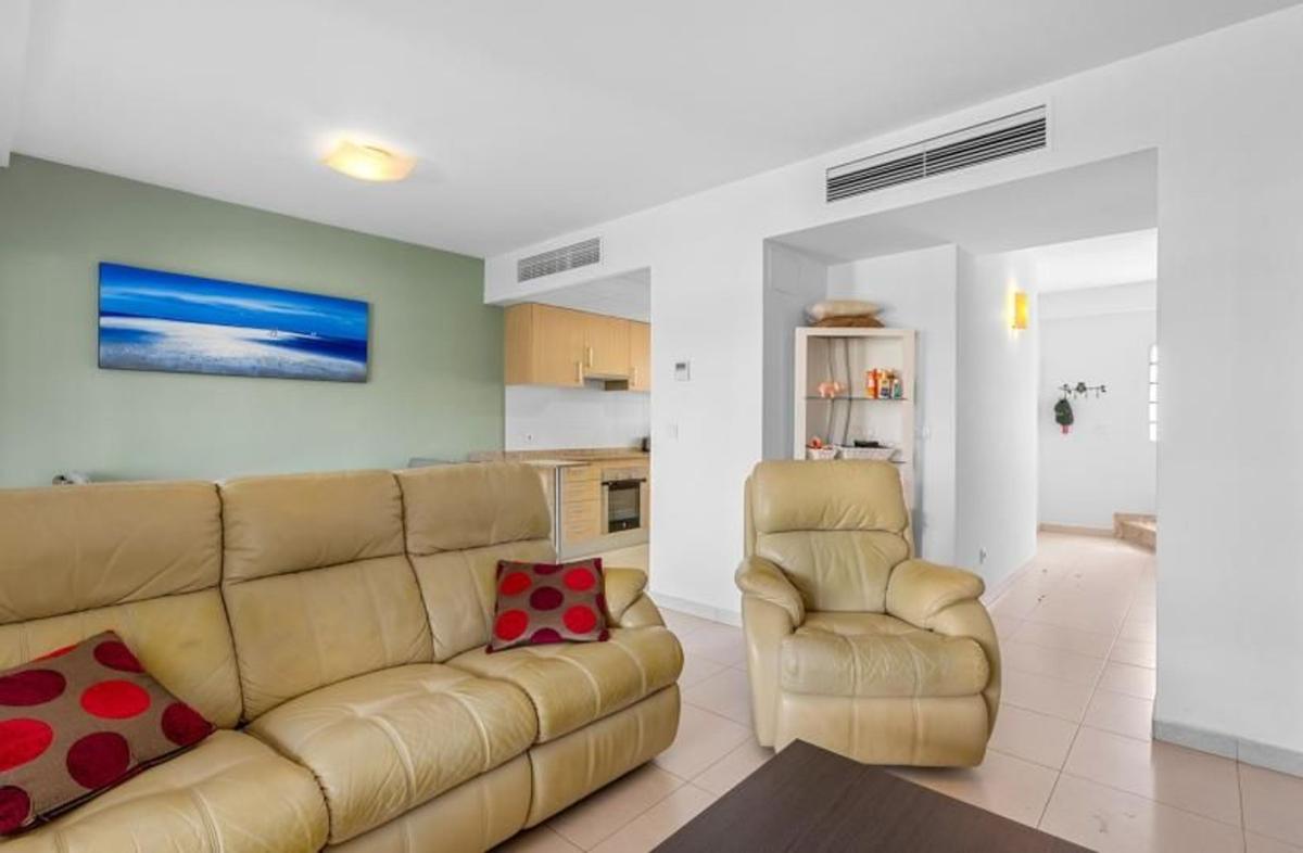 Продажа таунхауса в Chalet adosado en Lo Marabú, Rojales , Рохалес photo 5