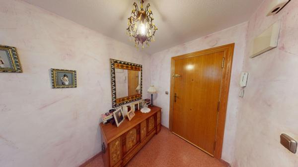 Venta de piso en Piso en Calle Víctor de la Serna, Ciudad de Asís, Alicante / Alacant, Alicante / Alacant
 photo 2
