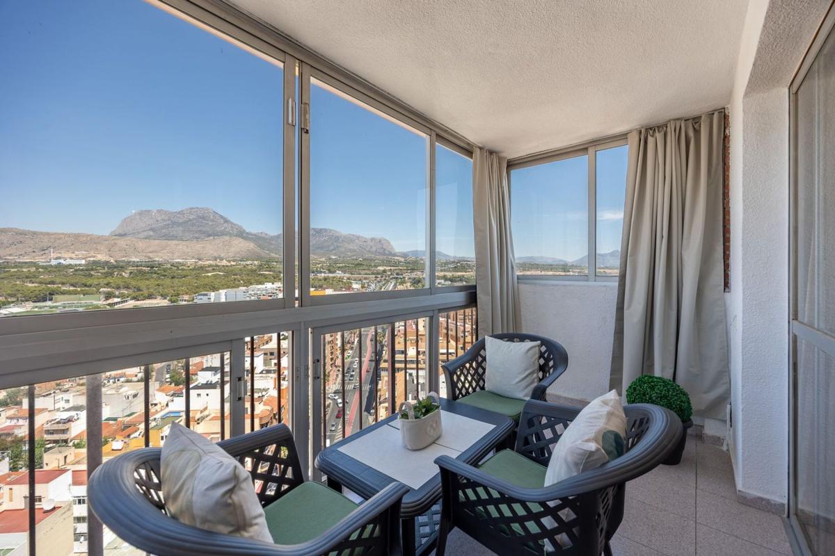 Venta de piso en Piso en Pueblo Levante, Benidorm, Benidorm
photo 2