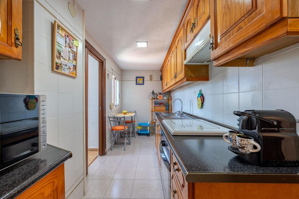 Venta de piso en Piso en Pueblo Levante, Benidorm, Benidorm
photo 3