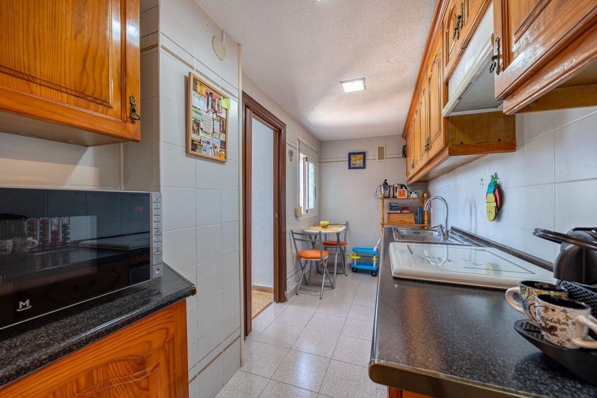 Venta de piso en Piso en Pueblo Levante, Benidorm, Benidorm
photo 5