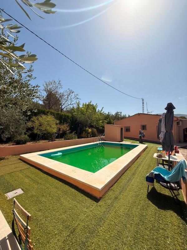 Propiedades en venta y alquiler en España photo 2