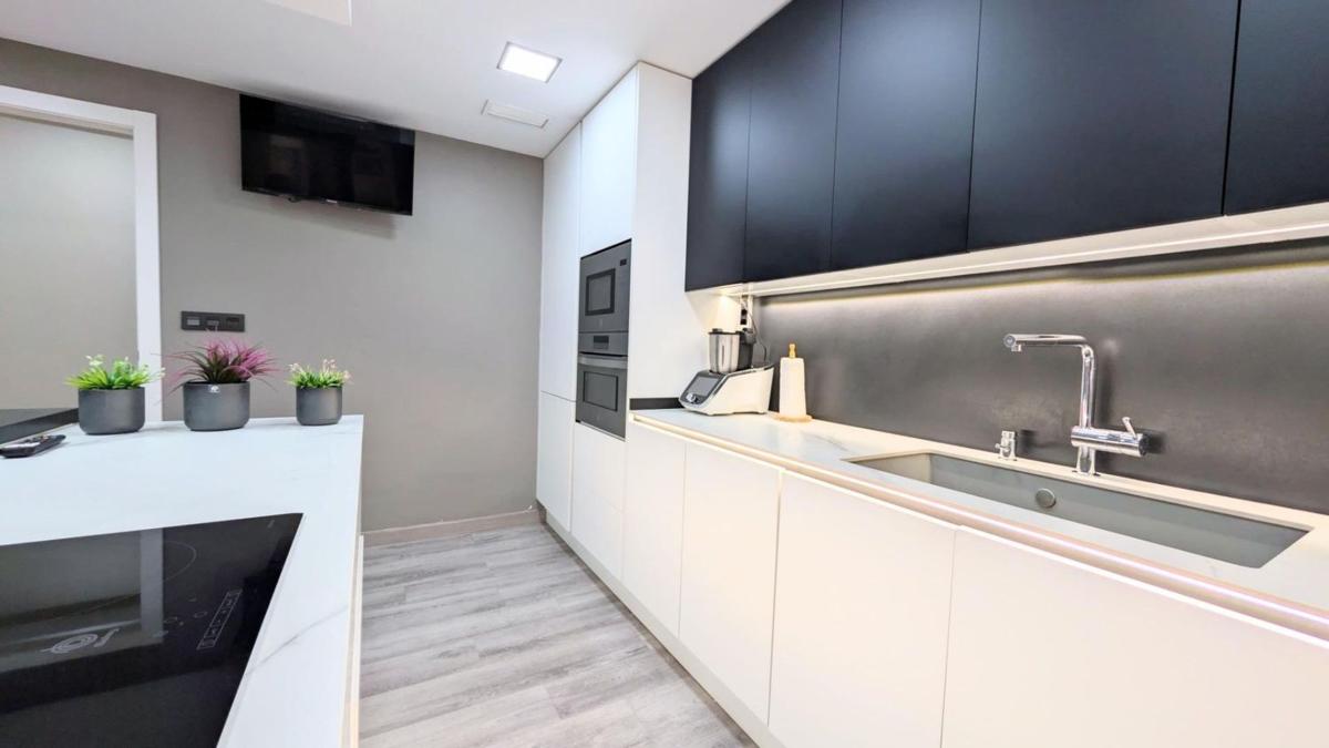 Venta de piso en Piso en Raval de Santa Teresa-El Asilo, Elche / Elx, Elche / Elx
 photo 2