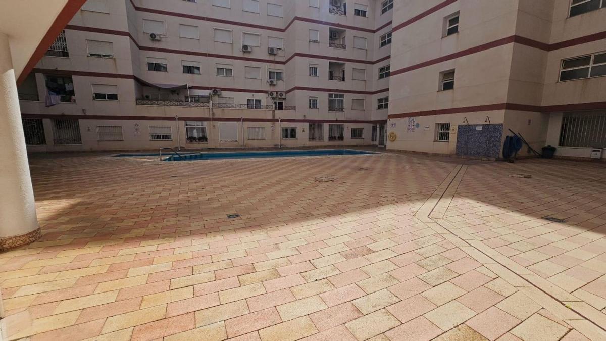 Продажа квартиры на Piso en Parque de las Naciones, Torrevieja, Торревьеха
photo 1