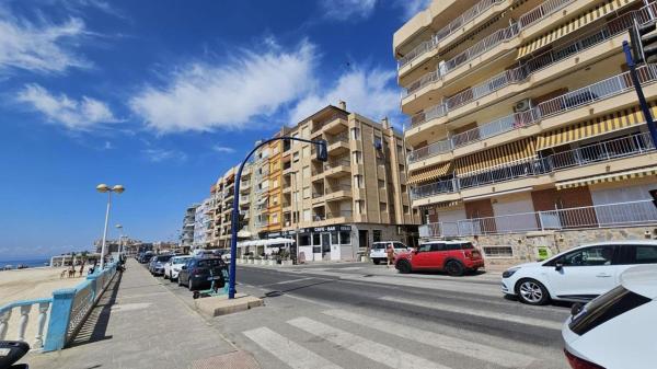 Venta de piso en Piso en Playa de los Locos, Torrevieja, Torrevieja
photo 1