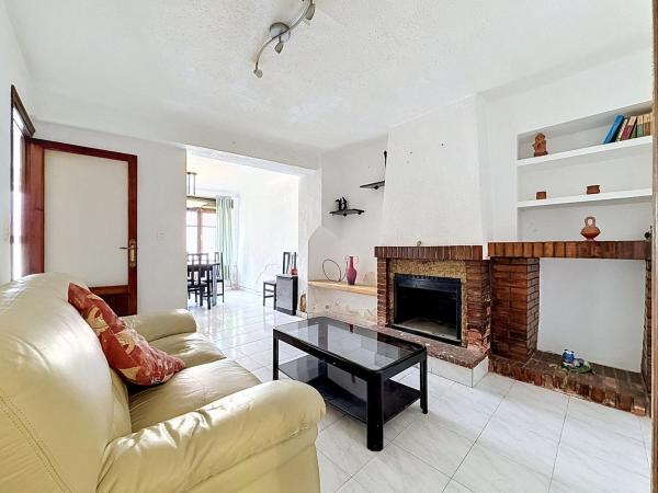 Casa de pueblo en Calle de les Figueres, Onil thumbnail 1