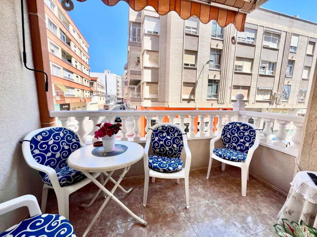 Sale of apartment in Piso en Maestro Francisco Casanov, Antonio Machado, Torrevieja, Torrevieja
photo 1