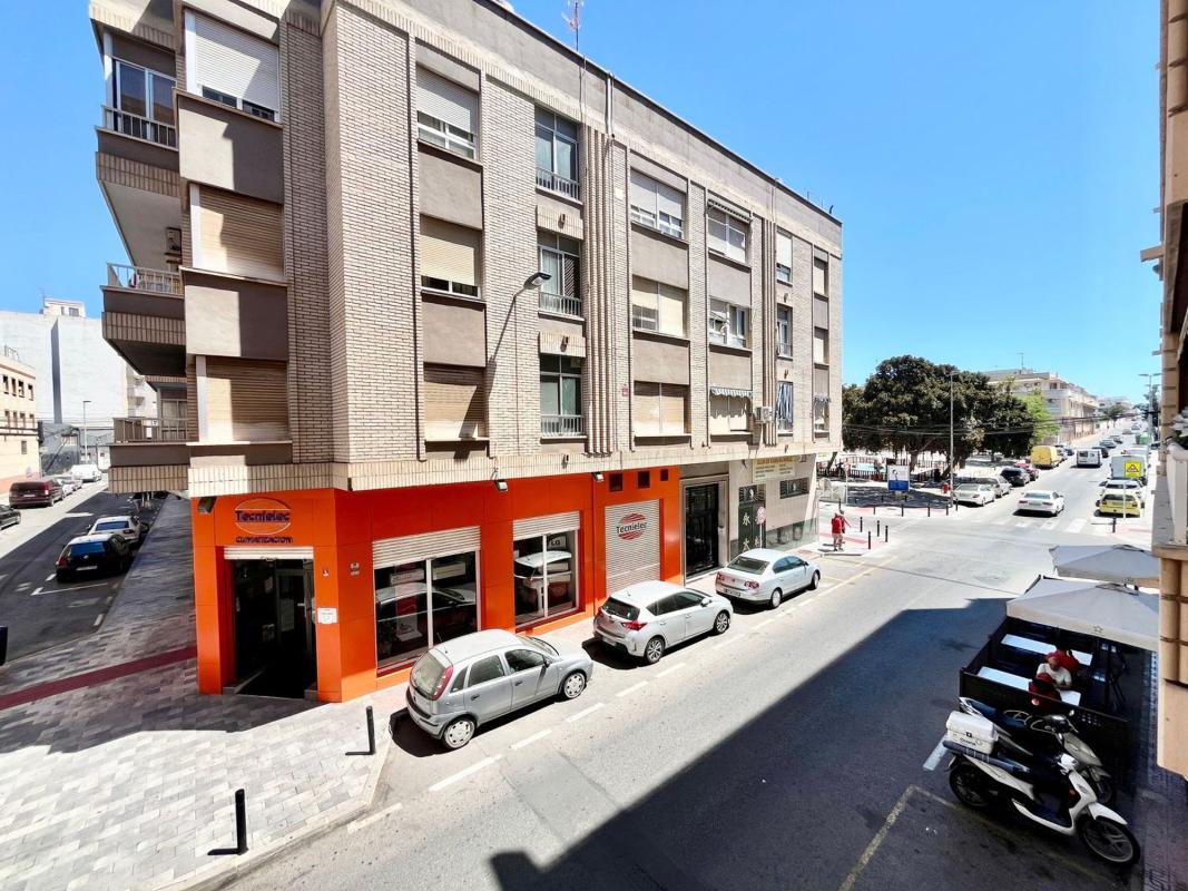 Sale of apartment in Piso en Maestro Francisco Casanov, Antonio Machado, Torrevieja, Torrevieja
photo 5