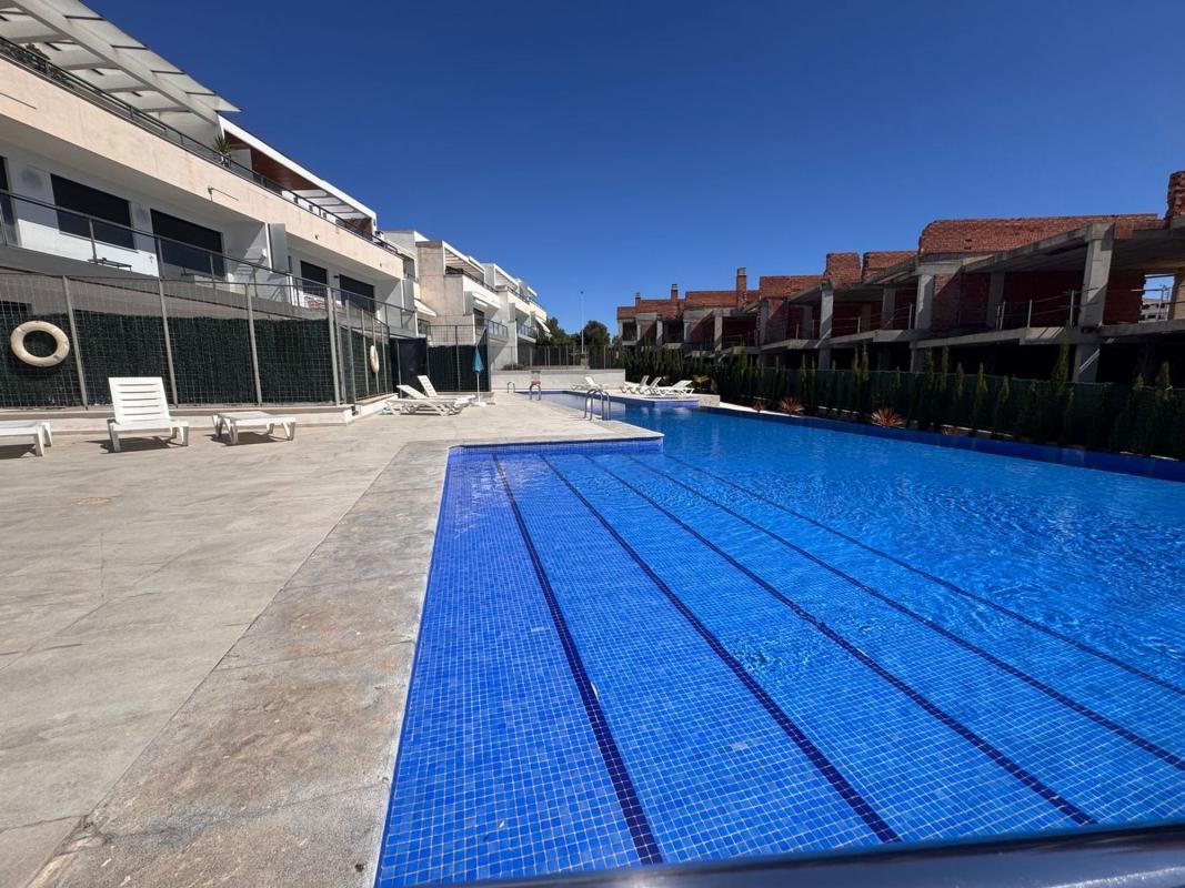 Sprzedaż mieszkania w Piso en Avenida de Ibiza, 25, Lomas de Campoamor, Orihuela, Orihuela
 photo 2