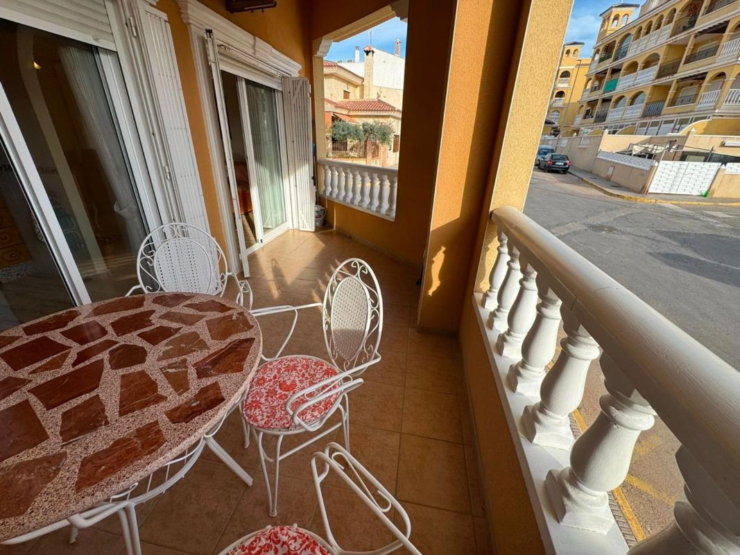 Продажа квартиры на Piso en Calle Pa Libertad -2, Algorfa, Алгорфа
photo 1