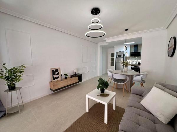 Продажа квартиры на Piso en Calle Galeón, Avenida Habaneras - Curva de Palangre, Torrevieja, Торревьеха
 photo 1