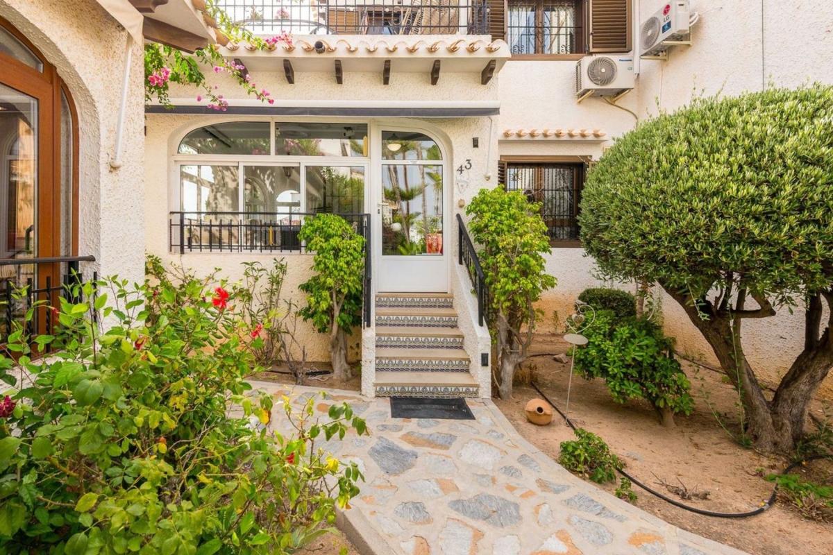 Properties for sale and rent in Spain photo 2