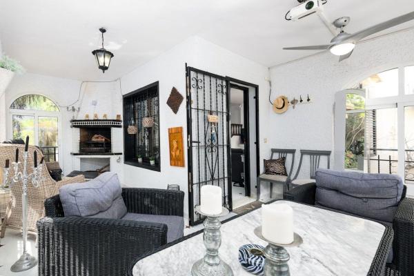 Chalet adosado en Calle el Poniente, Cabo Roig, Orihuela photo 4