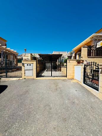 Casa o chalet independiente en Calle Isla Cristina, 6, La Alberca, Polop thumbnail 2