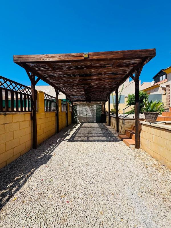 Properties for sale and rent in Spain photo 5
