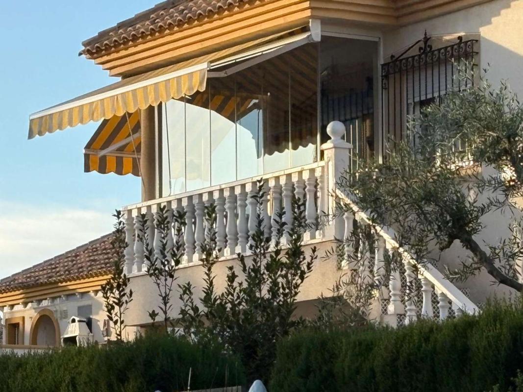 Sprzedaż poddasza w Ático en Villamartín, Orihuela, Orihuela photo 1