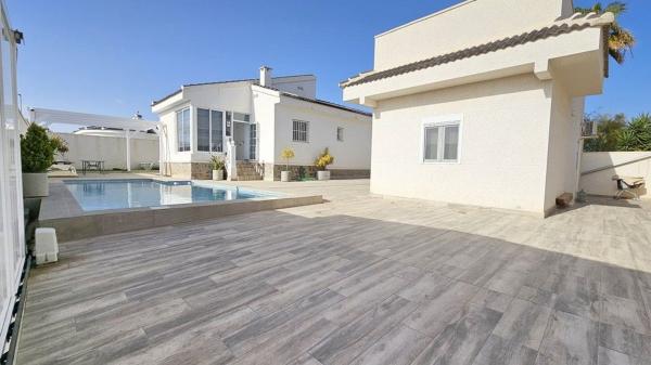 Casa o chalet independiente en Pintores s/n, Centro de la Ciudad Quesada, Rojales photo 1
