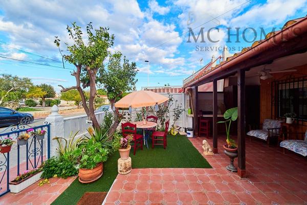 Chalet adosado en Torreta II, La Siesta - El Salado - Torreta, Torrevieja thumbnail 2