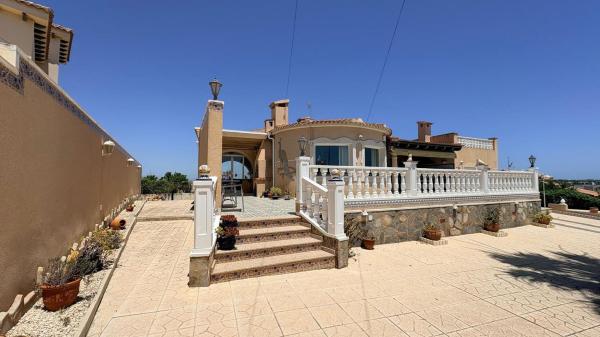Casa o chalet independiente en Centro de la Ciudad Quesada, Rojales thumbnail 1