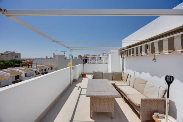 Penthouse for sale at Ático en Travesía Gabino, 3 b, Nueva Torrevieja, Torrevieja, Torrevieja thumbnail 1