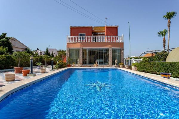 Casa o chalet independiente en Calle Ortiz, La Siesta - El Salado - Torreta, Torrevieja photo 1