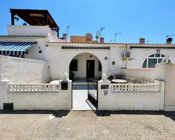 Chalet adosado en Avenida Deva s/n, La Siesta - El Salado - Torreta, Torrevieja photo 1