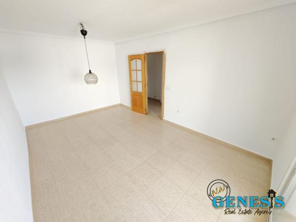 Продажа квартиры на Piso en Juan Mateo Garcia, 104, El Molino, Torrevieja, Торревьеха
 photo 1