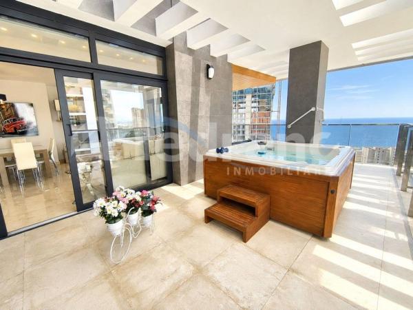 Sale of flat in Piso en Playa de Poniente, Benidorm, Benidorm
thumbnail 2