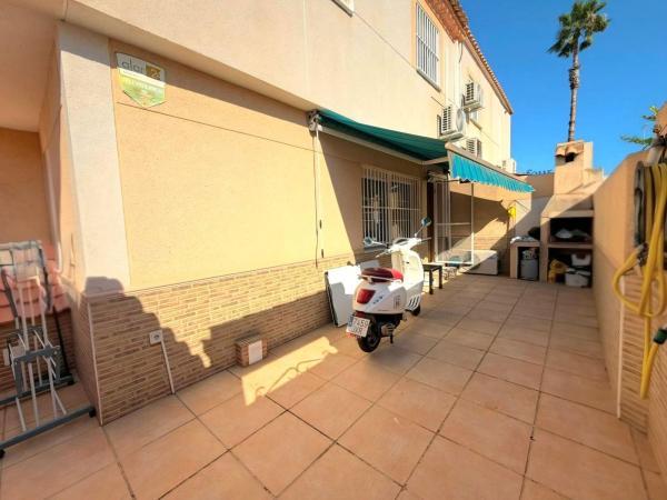 Chalet adosado en La Siesta - El Salado - Torreta, Torrevieja thumbnail 2