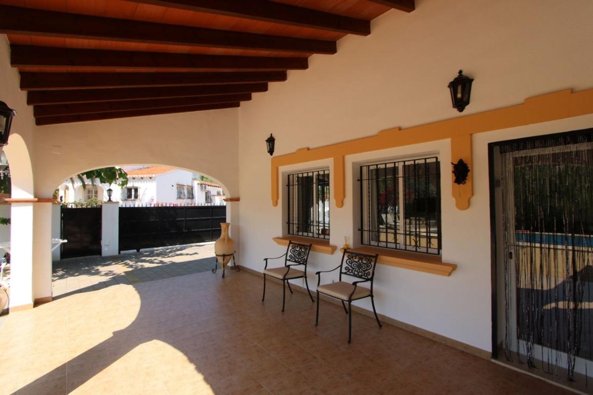 Продажа отдельного шале в  Casa o chalet en Orba, Орба photo 4