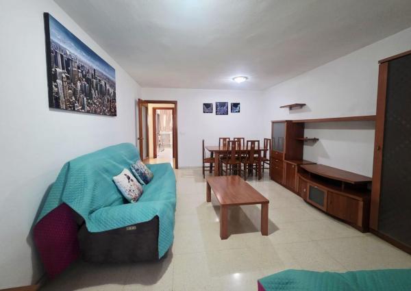 Sale of flat in Piso en Avenida Marina Alta, Playa de Poniente, Benidorm, Benidorm
thumbnail 1
