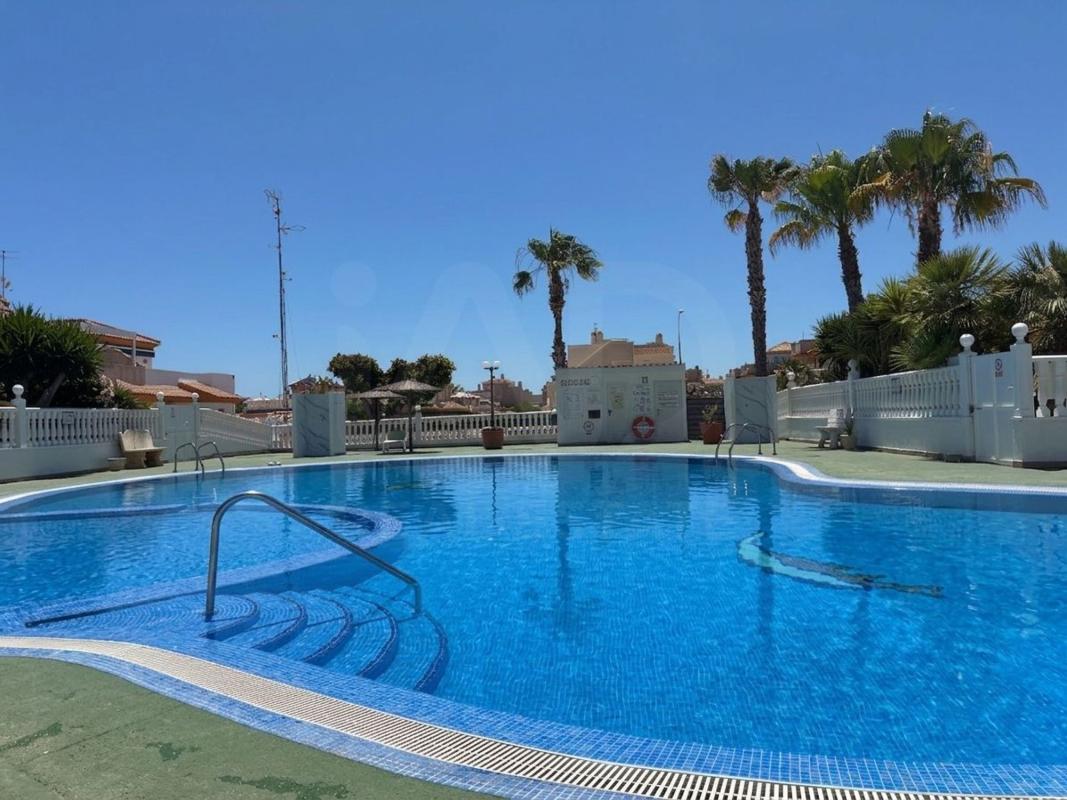 Sprzedaż niezależnego domku jednorodzinnego w Casa o chalet en Playa Flamenca, Orihuela, Orihuela photo 1