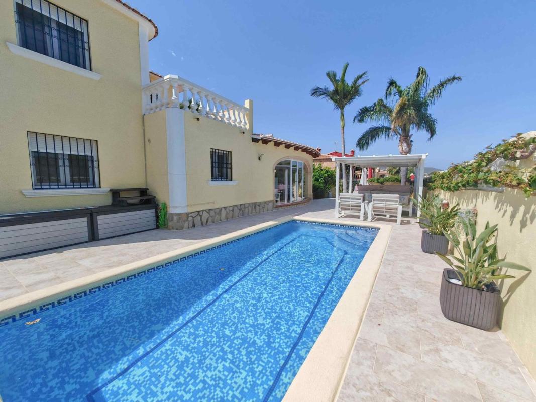 Properties for sale and rent in Spain photo 2