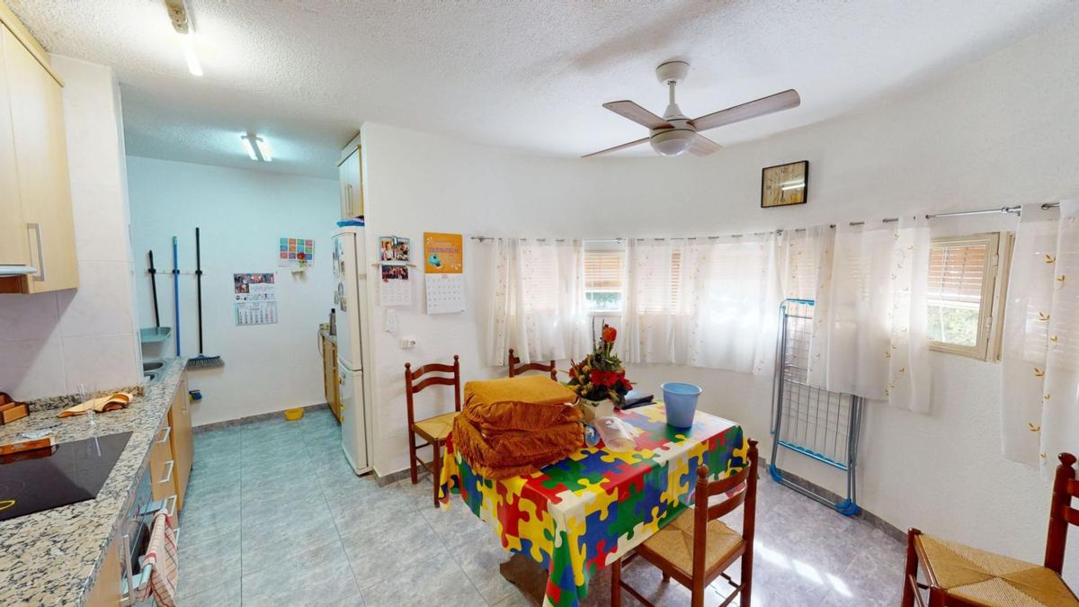 Venta de piso en Piso en Calle Taronger, San Antón - Palmerales, Elche / Elx, Elche / Elx
photo 5
