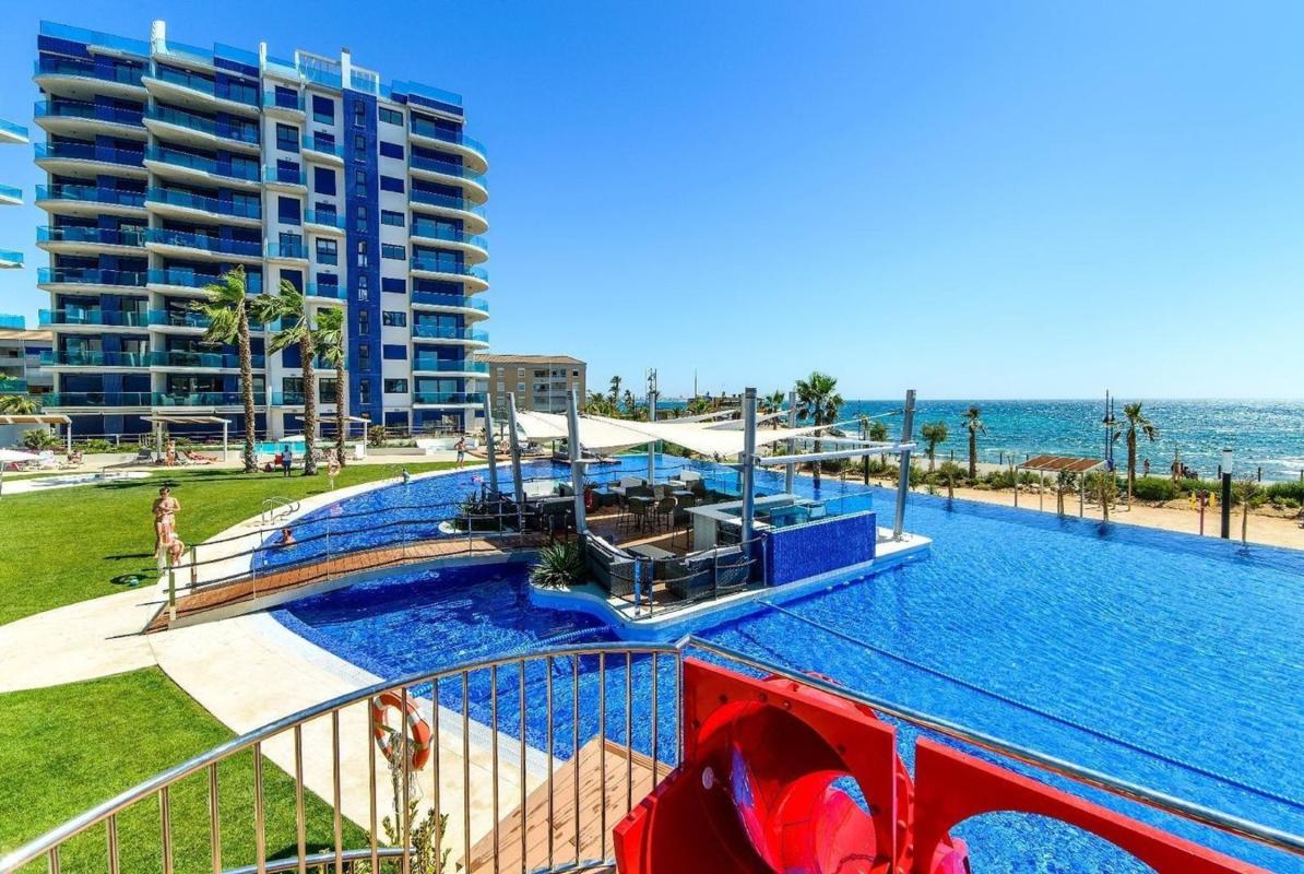 Sprzedaż mieszkania w Piso en Calle Mar Llana, Punta Prima, Torrevieja, Torrevieja
photo 5
