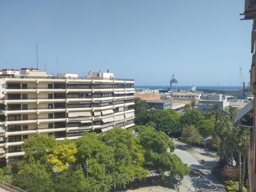 Sprzedaż mieszkania w Piso en Avenida Oscar Espla, Ensanche-Diputación, Alicante / Alacant, Alicante / Alacant
photo 2