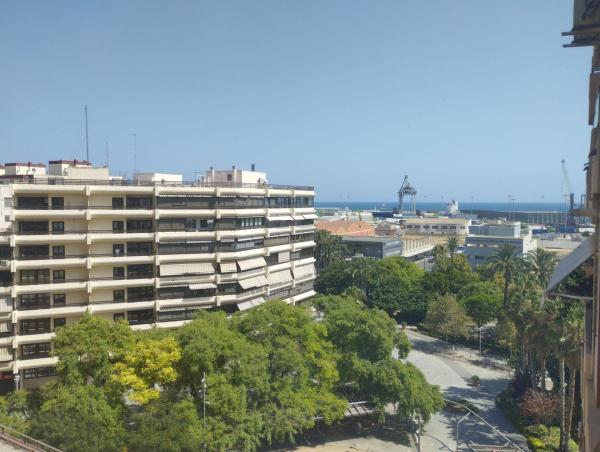 Sprzedaż mieszkania w Piso en Avenida Oscar Espla, Ensanche-Diputación, Alicante / Alacant, Alicante / Alacant
 photo 2