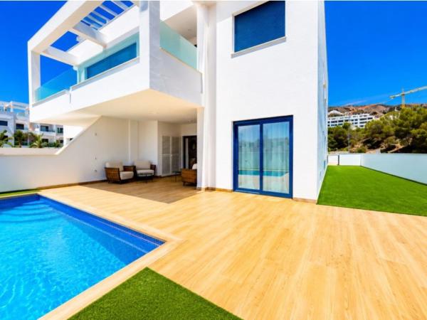 Casa o chalet independiente en Calle de Veneçuela, Balcón de Finestrat-Terra Marina, Finestrat photo 1