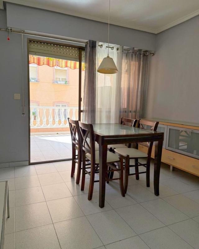 Venta de piso en Piso en Francisco Santamaria, Centro, Santa Pola, Santa Pola
photo 4